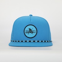 BSCI Logo personnalisé 5 panneaux à bord plat Snap Back Laser Cut Hole Hat, Perforé Imperméable Sport Gorras,Hip Hop Rope Snapback Caps