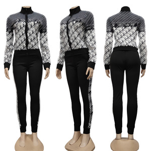 Set <span class=keywords><strong>Due</strong></span> <span class=keywords><strong>Pezzi</strong></span> con Maglione, <span class=keywords><strong>Completo</strong></span> <span class=keywords><strong>Due</strong></span> <span class=keywords><strong>Pezzi</strong></span> di Marca Designer, Abbigliamento di Marche Famose, Set <span class=keywords><strong>Due</strong></span> <span class=keywords><strong>Pezzi</strong></span> con Pantaloni per <span class=keywords><strong>Donna</strong></span> - Product Image 2