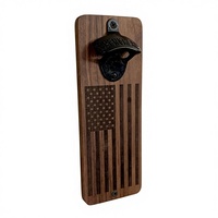 Ouvre-bouteille en bois de noyer avec aimant dissimulé, attrape-capsule magnétique, ouvre-bouteille artisanal en bois de noyer avec ouvre-bouteille intégré