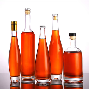 Carafe en verre en forme <span class=keywords><strong>de</strong></span> coeur bizarre 500ml bouteille <span class=keywords><strong>de</strong></span> liqueur <span class=keywords><strong>de</strong></span> pulvérisation d'<span class=keywords><strong>alcool</strong></span> avec crochet et bouchon à vis pour <span class=keywords><strong>whisky</strong></span> ou crème <span class=keywords><strong>de</strong></span> soin <span class=keywords><strong>de</strong></span> la peau - Product Image 2