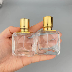 <span class=keywords><strong>Bouteille</strong></span> de parfum vide de 30ml, forme carrée transparente, couvercle de couleur or, brume fine, vaporisateur en verre, bouchon à vis - Product Image 5