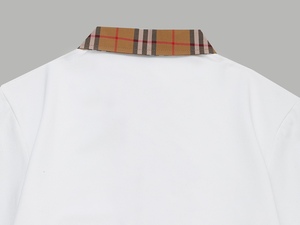 Polo Burberry para hombre, diseño a cuadros, 100% algodón transpirable, estilo relajado, éxito de ventas en el Reino Unido. - Product Image 3