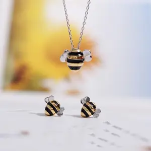 Fashion Jewelry Necklaces Bee Necklace Earring Set DIY Jewellery Set Fashion Jewelry Stainless Steel Cute Pearl Animal Zhuo Feng