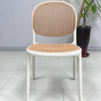 Chaises de restaurant en plastique à prix réduit, chaises empilables pour événements, chaises en plastique en gros