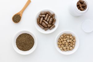 Capsule di semi di sedano prezzo di fabbrica per ridurre l'acido urico con estratto di semi di sedano capsule integratore a base di erbe - Product Image 3