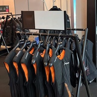 Fanghua magasin de vêtements personnalisable Pop up support suspendu Portable pliable vêtements présentoir pour magasin de vêtements