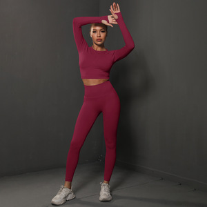 Ensemble <span class=keywords><strong>de</strong></span> yoga sans couture 2 pièces pour femme : Crop top et leggings taille haute avec contrôle du ventre pour la gym et le fitness - Product Image 3