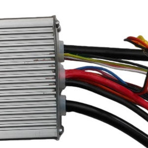 Controlador de Alto Voltaje y Corriente de 52V 25A para Tanque Ecoxtrem M41 con Motor Dual - Product Image 3