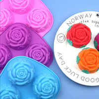 Großhandel 6-fach Rosenblüten-Seifenform aus Silikon für Hochzeitsgeschenke DIY Handgemachte Rosen-Seifenform für Muttertagsgeschenke