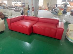 Sofá Seccional de cuero genuino de piel de vaca roja de 3 plazas de lujo superventas 2025 para muebles modernos para el hogar o el restaurante - Product Image 2