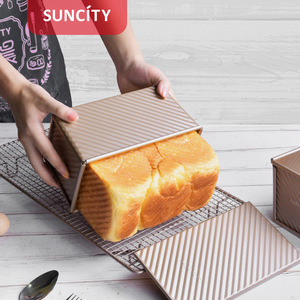 Suncity Non-Stick Corrugated Bread Loaf Pan 450g With Lid Pfoa Free For Home Oven Baking - Product Image 2