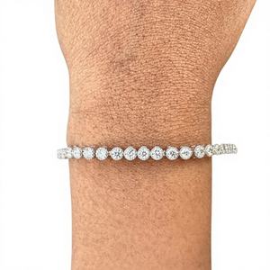 Pulsera de tenis de moissanita de 5 quilates, claridad VVS, corte brillante, moderna, chapada en oro, plata 925, cadena fina. - Product Image 1