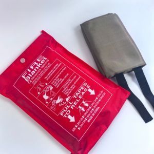 L'alta qualità ha personalizzato la coperta del fuoco della vetroresina di 0.43mm per la fuga domestica l'isolamento eccellente con l'OEM del campione libero disponibile - Product Image 5