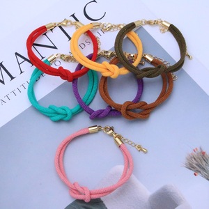 Braccialetto in ferro intrecciato multicolore, stile di coppia transfrontaliero, semplice e creativo, con <span class=keywords><strong>nodo</strong></span> <span class=keywords><strong>a</strong></span> otto abbinabile - Product Image 2