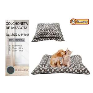 Set di Tre Tappetini per Cani in Flanella a Forma di Cuore, Comodi Lettini per Animali Domestici - Product Image 1