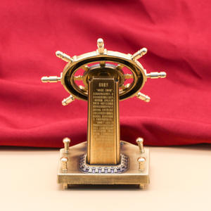 Décorations de bureau modernes et antiques Cadeau de marin Boussole Plaque artisanale en métal Impression numérique personnalisée 1 couleur plaquée Fairy Art - Product Image 5