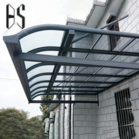 Convient aux balcons, cadres en alliage d'aluminium, panneaux en polycarbonate (PC), résistant au vent et à l'eau, auvent sur mesure
