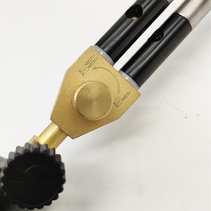 Antorcha de soldadura de doble cabezal Mapp Torch 1800C con boquilla angular para reparación de refrigeración, gas mixto, chapado en cobre - Product Image 2