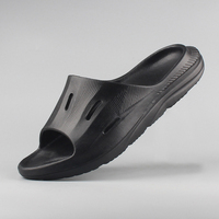 Sandales en EVA bicolores bleu glace et blanc pour femme, avec trois découpes verticales, texture cannelée, moulées en une seule pièce, légères, à bout ouvert