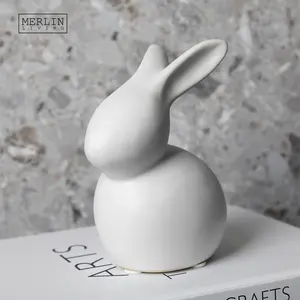 मर्लिन आधुनिक आभूषण सामान चीनी मिट्टी की मूर्ति के लिए पशु मूर्ति मूर्ति छोटे स्कैंडिनेवियाई सफेद खरगोश घर सजावट