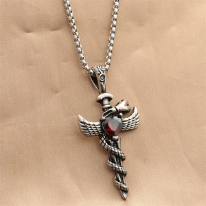 Collier Épée Sacrée en Acier Inoxydable avec Pendentif Pierre Rouge, Bijou Tendance pour Homme, Accessoire Style Hip Hop - Product Image 1