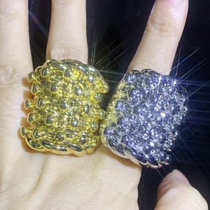 틈새 디자인 18K 금도금 불규칙한 모양의 밴드 손가락 반지 남성용 - Product Image 4