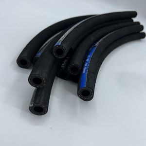 사용자 정의 서비스 재고 유압 오일 호스 엔지니어링 기계 오일 호스 디젤 연료 이송 연료 오일 호스 - Product Image 2