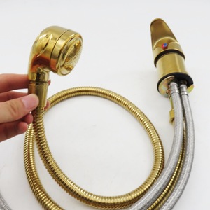 Robinet de Douche Mélangeur Chaud/Froid au Design Moderne avec Commande Manuelle pour Salons de Coiffure et Barbiers – Construction Métallique Durable - Product Image 1