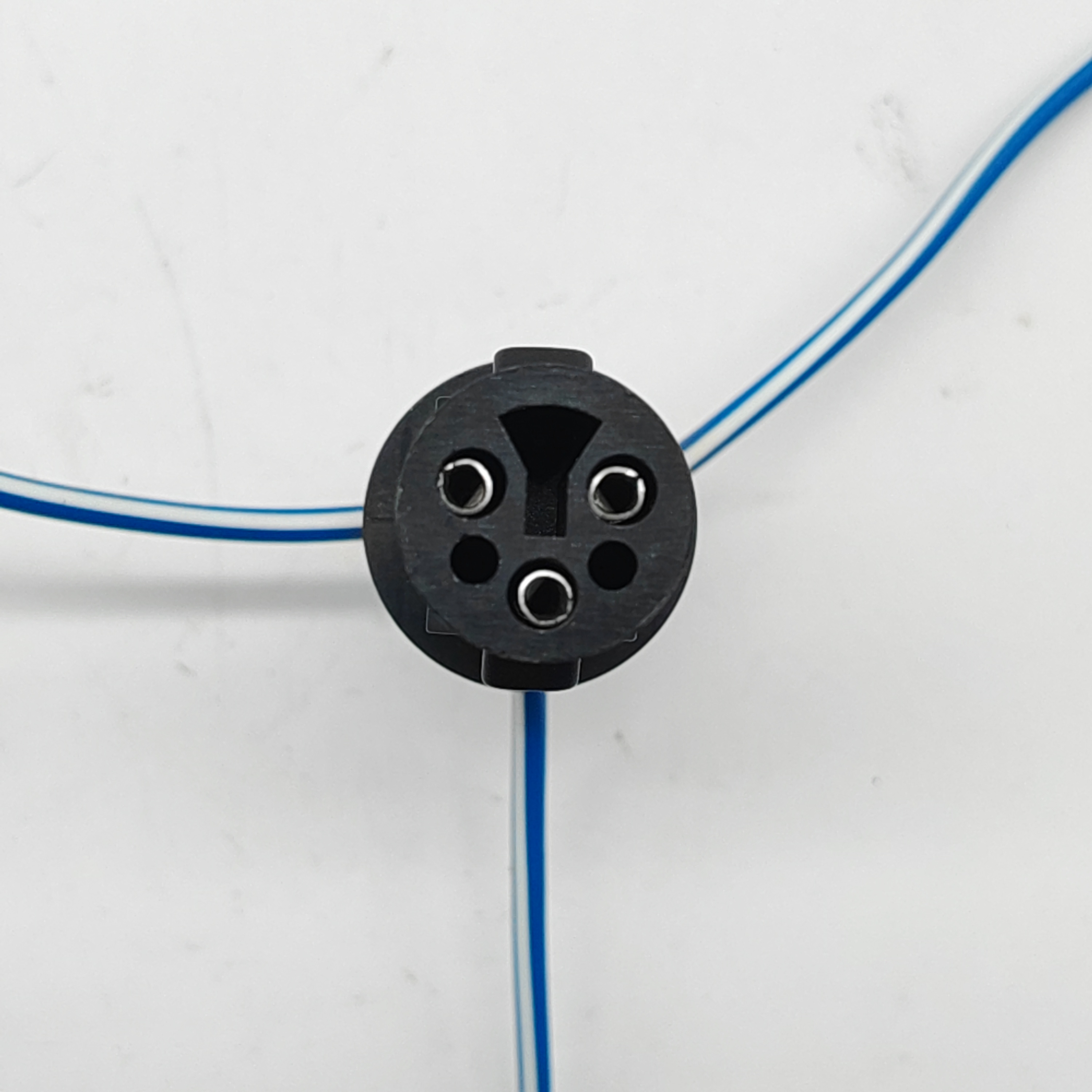 Automotive Waterproof Wire Harness Connector for Car Connector Plug 3-Pin Female CT3-0205M