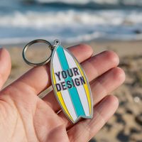 Ventes en gros de porte-clés personnalisés avec logo, porte-clés en émail doux et dur sur le thème de la planche de surf et de la plage