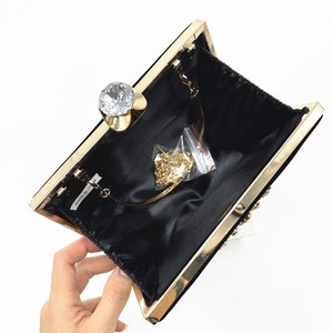 2026 Custom Logo New Velvet Sunflower Shape Evening Bag Diamond Handheld Bag for Party Dress Women's Flower <b>Clutch</b> - Product Image 5