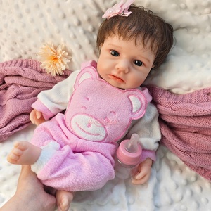 Poupées <span class=keywords><strong>Reborn</strong></span> Réalistes en Silicone pour Filles, 18 pouces, LouLou avec Cheveux et Texture Détails, Adaptées au Bain, Jouet Muneca Anatomiquement Correct, Cadeau - Product Image 2