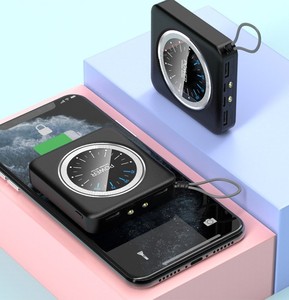 Cargador Portátil Mini para Teléfono, Banco de Energía de 10000 mAh con Diseño de Reloj, Banco de Energía de Emergencia Tipo C con Llavero, Tamaño de Bolsillo - Product Image 5