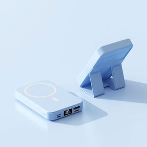 Banco de Energía Portátil de 10000 mAh con Carga Inalámbrica Magnética, 3 Entradas, Cargador de Teléfono, Soporte Plegable y Pantalla LED, Nuevo Diseño 2024 - Product Image 3