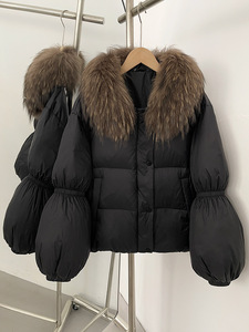 OUDINA Nieuwe Mode Korte Witte Eendenveren Dikke Warme Lantaarnmouw Vosbont Jassen Dames Donsjas - Product Image 5