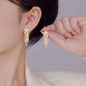 European American Fashion Personality High End Women's <b>Stud</b> Earrings <b>Silver</b> Needle Zircon Leaf Geometric Tassel Wholesale - Product Image 2