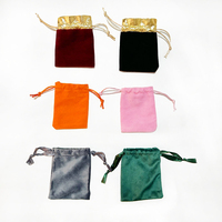 Sac à cordon en velours soyeux personnalisé sac à bagues pour bijoux avec cordon imprimé avec logo personnalisé petit sac à cadeau en velours