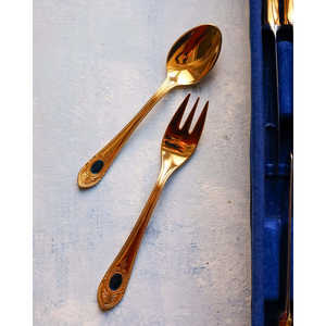 Gabriella P. Ensemble de couverts modernes personnalisables en or 12 pièces, vaisselle en métal émaillé bleu pour hôtels et restaurants, avec logo kg - Product Image 2