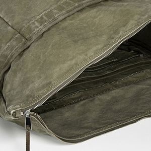 กระเป๋าถือสะพายไหล่แบบกันน้ำสีพื้นเรียบง่าย ทำเองได้ตามสั่ง สำหรับผู้หญิง  ขนาดใหญ่ จุของได้เยอะ  งานแฮนด์เมด สีเขียวมะกอก สำหรับฤดูร้อนและฤดูใบไม้ร่วง - Product Image 3