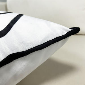 <span class=keywords><strong>Funda</strong></span> De Almohada abstracta decorativa para el hogar de 18x18, <span class=keywords><strong>funda</strong></span> de cojín de impresión Digital de línea suave negra con tubería - Product Image 4