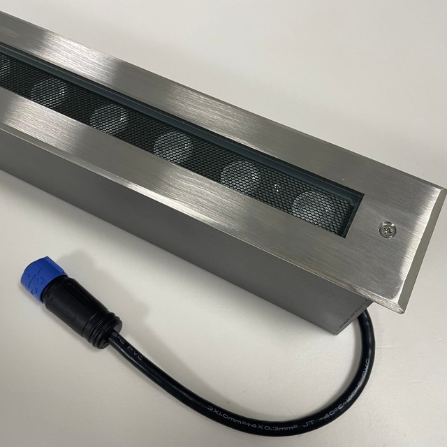 RGB LED Recessed Linear Light Fixture for Outdoor Facade Decorative Lighting IP67 Landscape Application CE Rohs Compliant