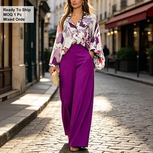 Completo da Donna Due Pezzi all'Ingrosso: Camicia Stampata a Maniche Lunghe con Bottoni e Pantaloni a Gamba Larga - <span class=keywords><strong>Abbigliamento</strong></span> Boutique Pronto per la Consegna, Ordine Misto - Product Image 1