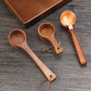 Cuillère doseuse à café en bois 10g, manche en bois massif avec cordon pour usage en cuisine - Product Image 2
