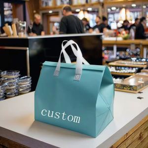 Portable Custom Logo Color Non Woven Tote Bag Waterproof Thermal Insulated Cooler Bags for Food Takeaway - Product Image 3