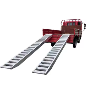Nueva Rampa de Carga de Aluminio Plateado de Alta Resistencia de 3.5M y 6T con Orugas de Goma, Inclinación Personalizable para Maquinaria, Coches y Motocicletas - Garantía de 12 Meses - Product Image 1