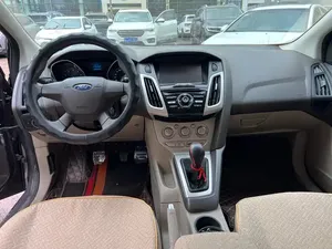 <span class=keywords><strong>Ford</strong></span> <span class=keywords><strong>Focus</strong></span> <span class=keywords><strong>Berlina</strong></span> Usata del 2012 1.6L Manuale Allestimento Comfort - Product Image 5