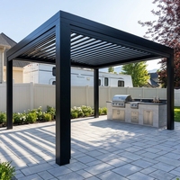 Pergola rétractable motorisée moderne en aluminium avec toit à lames orientables imperméable, bioclimatique, pour terrasse extérieure, gazebo, auvent
