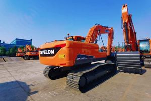 Excavadora de cadenas Develon DX220LC con componentes principales Doosan y 1 año de garantía - Product Image 4