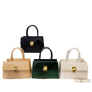 Sacs à main pour femmes en cuir PU de luxe, très tendance, décontractés, de haute qualité, avec deux poignées, doublure en <span class=keywords><strong>PVC</strong></span>, <span class=keywords><strong>prix</strong></span> bas, sacs à main tendance pour femmes - Product Image 6