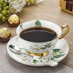 Tasses à thé en <span class=keywords><strong>porcelaine</strong></span> fine avec soucoupe et cuillère, tasses à café en céramique à motif floral - Product Image 3